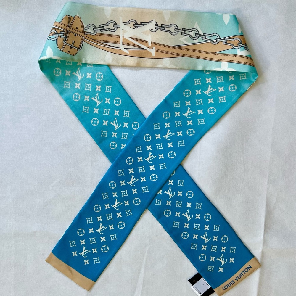 Louis Vuitton Silk Monogram Gradient Bandeau Blue - image 2